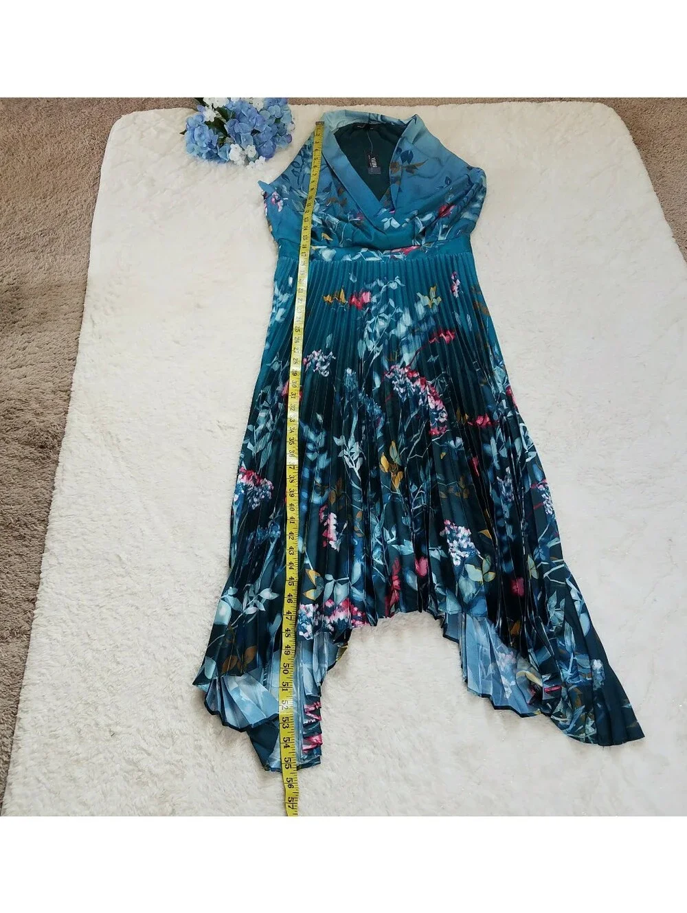 WHBM Sleeveless Shawl Neck Pleated Midi Dress - Picture 8 of 11